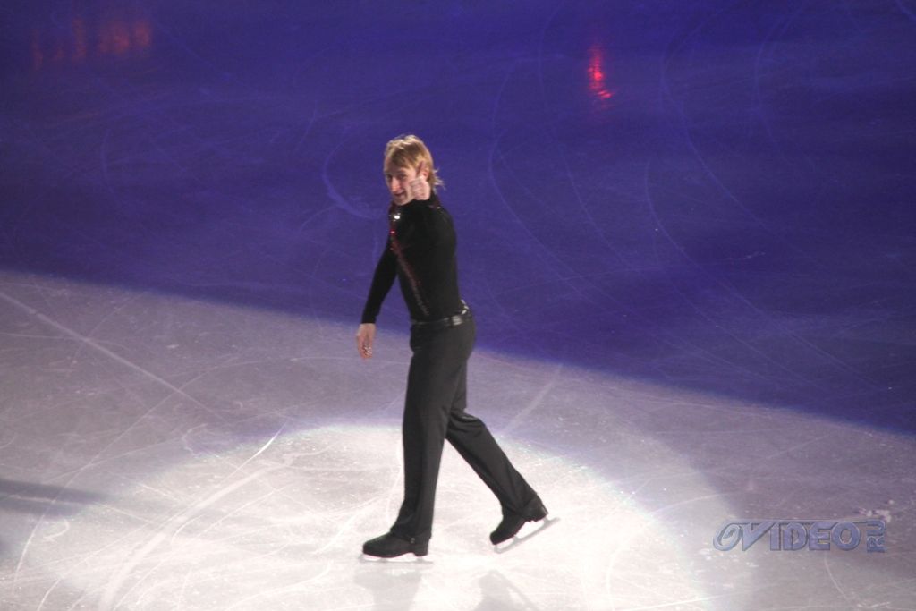 Плющенко Олимпийские игры 2010. Плющенко Ванкувер 2001.