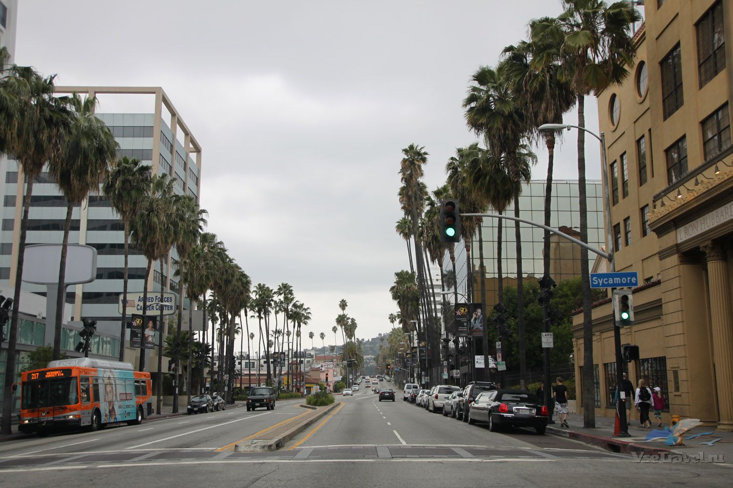 Los angeles street. Калифорния Лос Анджелес пригород. США Лос Анджелес пригород улицы.