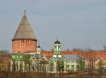 Башня веселуха и покровская церковь