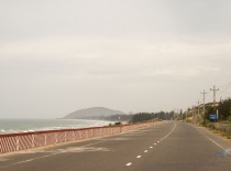 Дорога вдоль моря